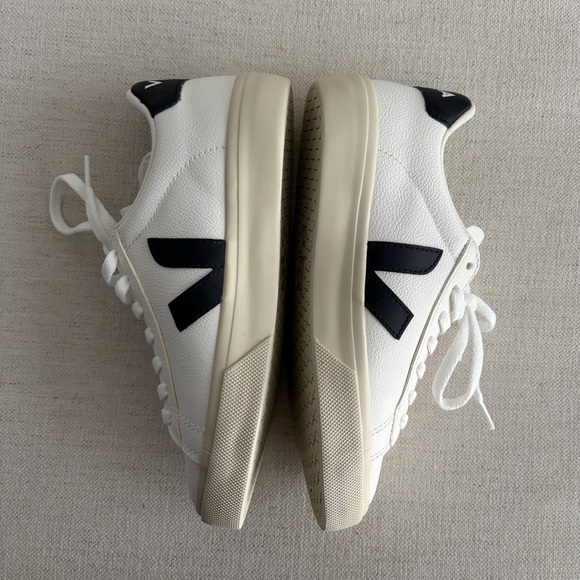 NEW Veja Campo White & Black Sneakers | Size 6 / EU 37 | New in Box (NIB) - Picture 10 of 17